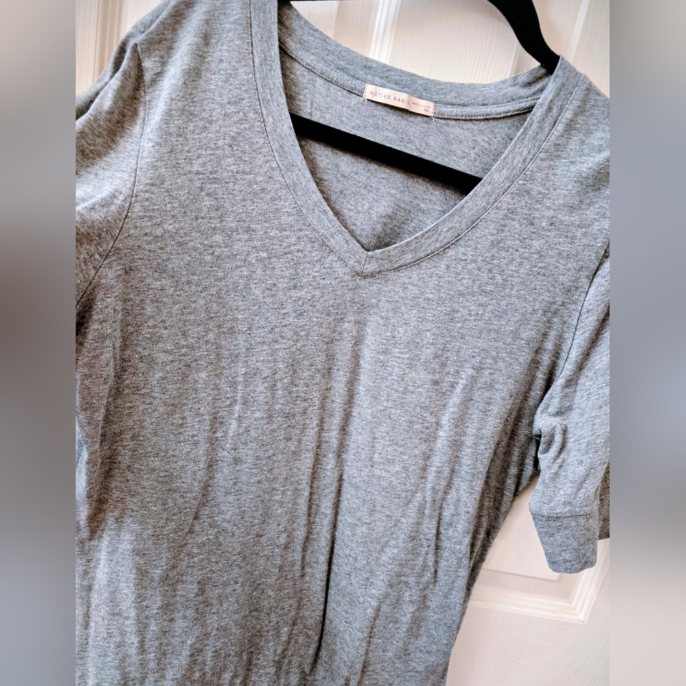 Active Basic Gray V-Neck Women's Top XXL
